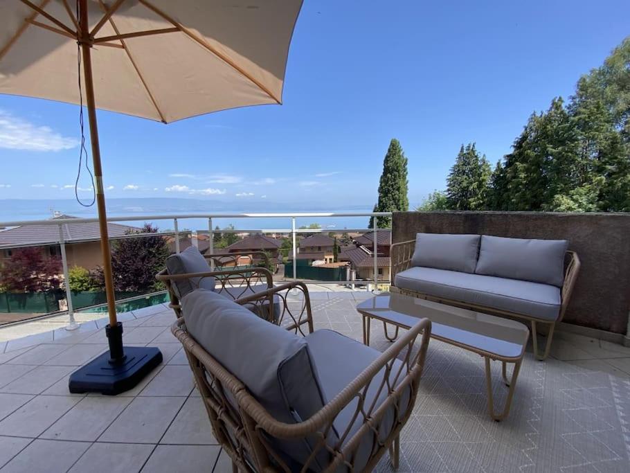 Magnifique Appart Renove Evian Duplex Vue Lac 8 Pers Luaran gambar