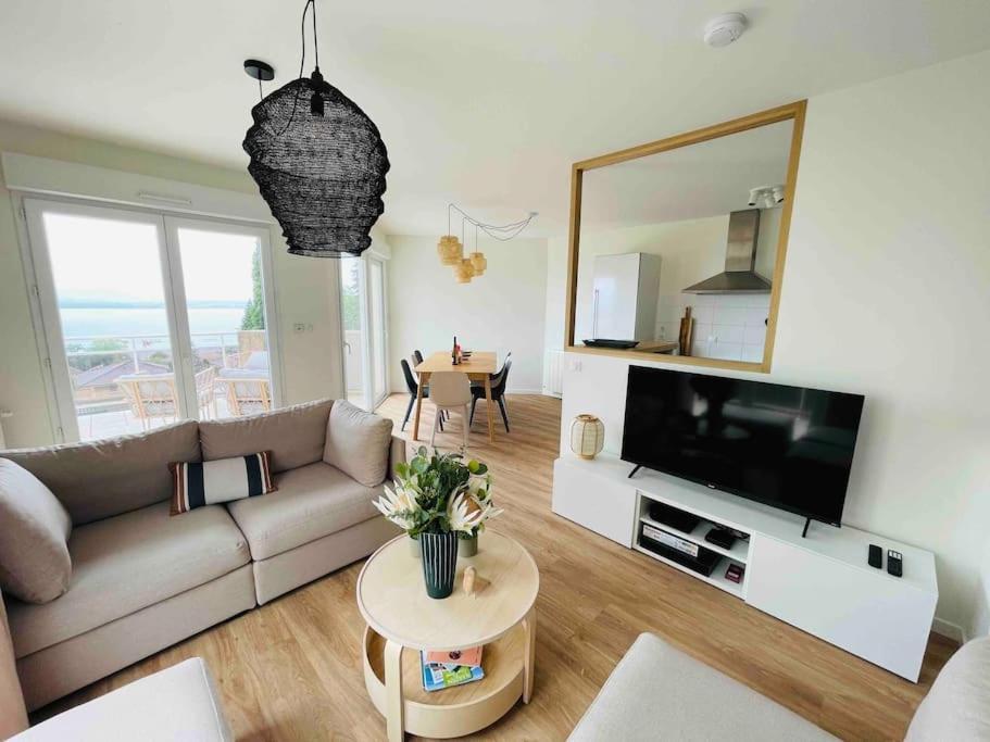 Magnifique Appart Renove Evian Duplex Vue Lac 8 Pers Luaran gambar