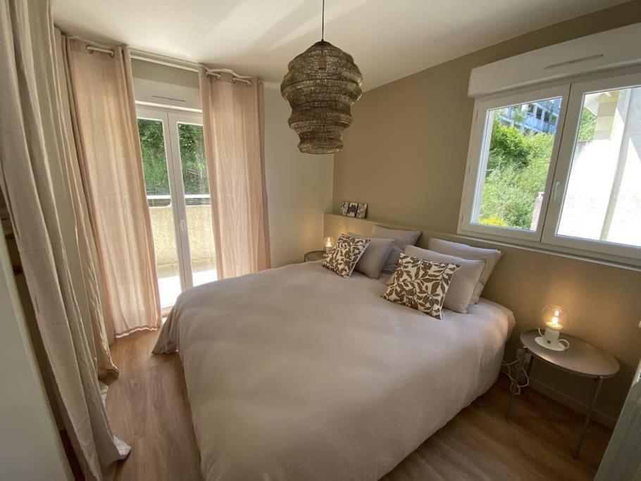Magnifique Appart Renove Evian Duplex Vue Lac 8 Pers Luaran gambar