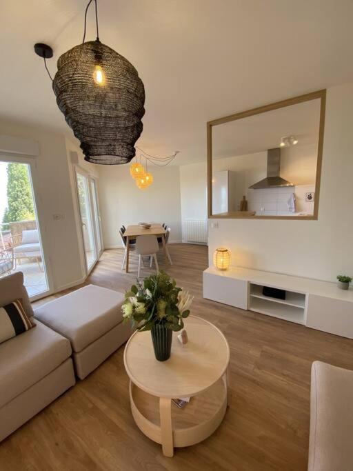 Magnifique Appart Renove Evian Duplex Vue Lac 8 Pers Luaran gambar