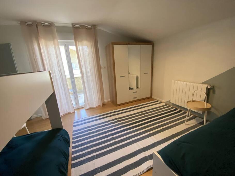Magnifique Appart Renove Evian Duplex Vue Lac 8 Pers Luaran gambar